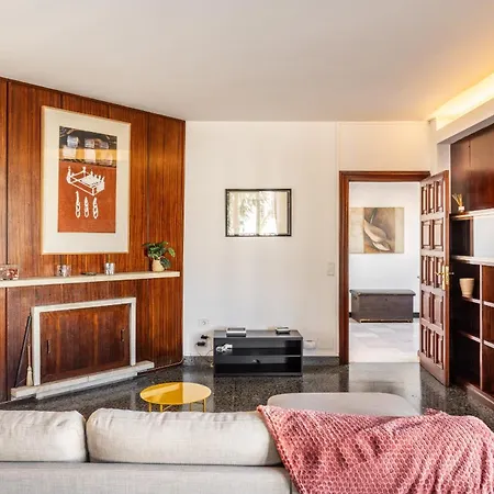 Vakantiehuis 2 *